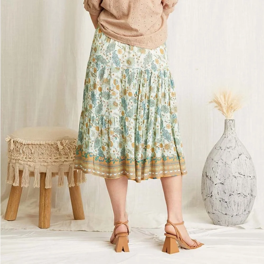 NWOT Zahra skirt in floral aqua and gold size Small - Picture 4 of 11